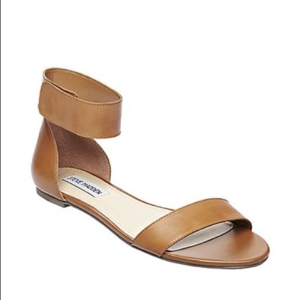 Steve Madden SuzieQ Ankle Strap Flat Sandal 6.5